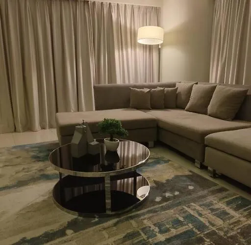 Stunning 2Br Paramount Apartment