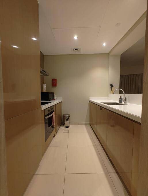 Stunning 2br Paramount Apartment *