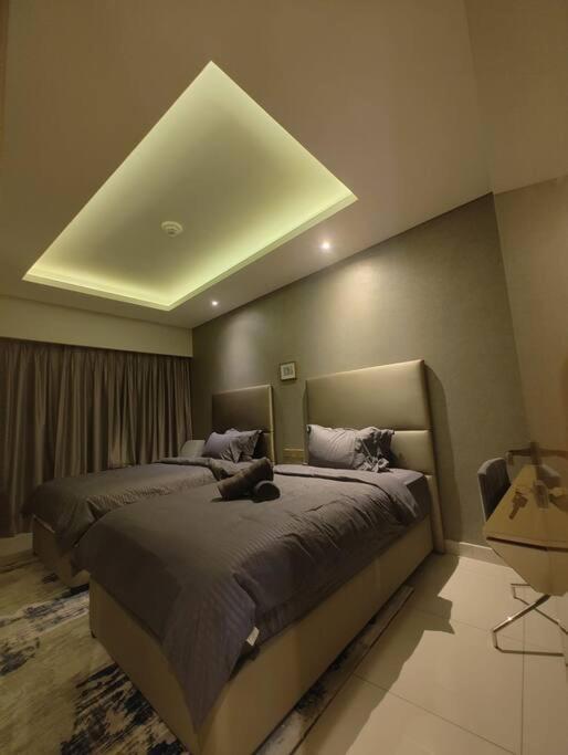 Apartment Stunning 2br Paramount *