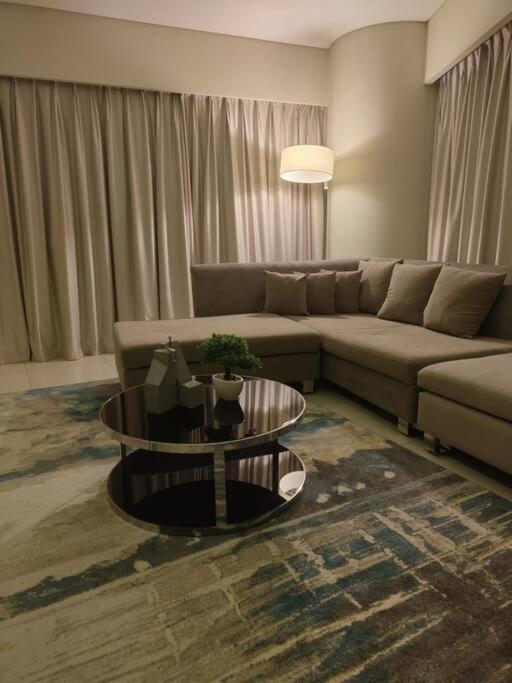 Stunning 2br Paramount * Dubai